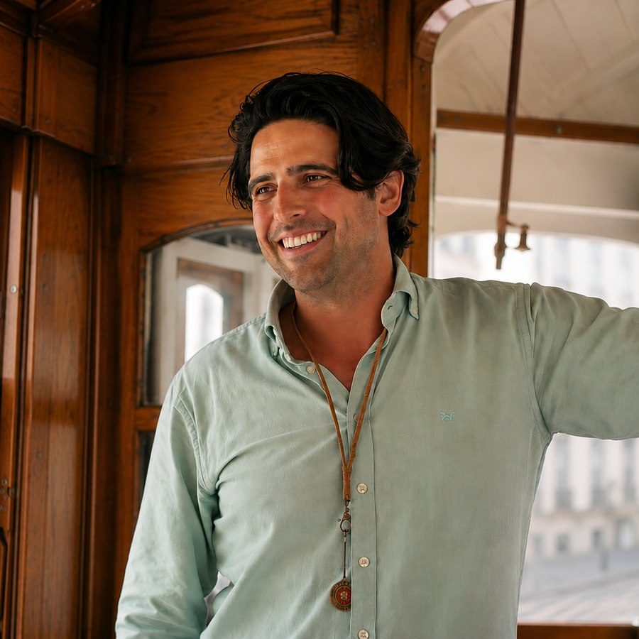 Edgar Antão guiding in Lisbon